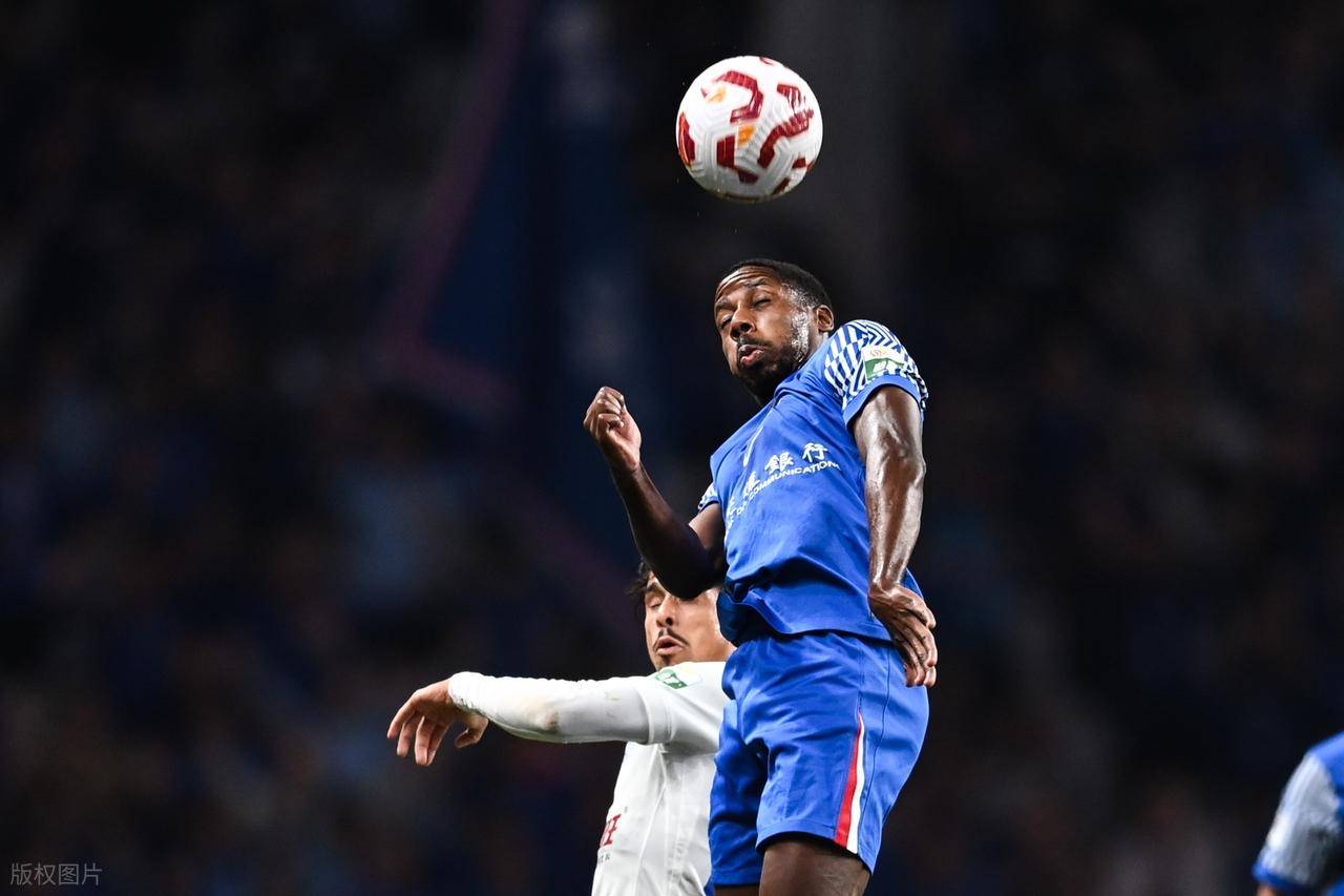 今晚上海久事调整名单以备全明星赛；远射贴柱环节打磨；球迷炸锅；阵容厚度经受考验的简单介绍