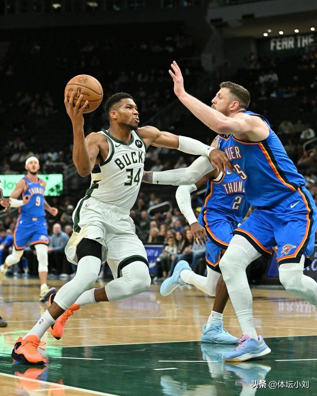 包含集结日密尔沃基雄鹿门线救险：NBA总决赛节点到来，引发热议，年轻球员得到机会的词条-爱游戏平台